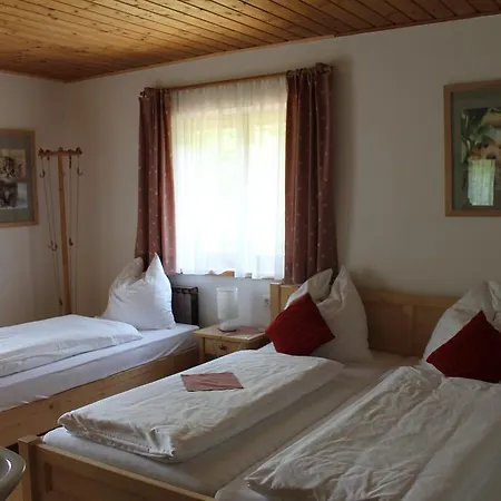 Bauernhof Familie Knoblechner 팜스테이